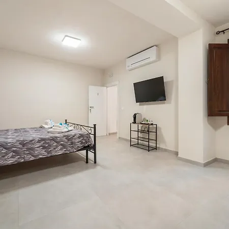 Гостевой дом Giovia 3*